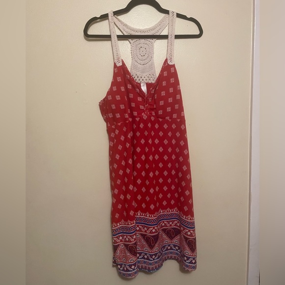 No Boundaries Dresses & Skirts - No Boundaries dress red print with cream crocheted neck, sleeveless, W xxl 19